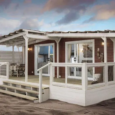 キャンプ場 Il Borgo Delle Arti 3*