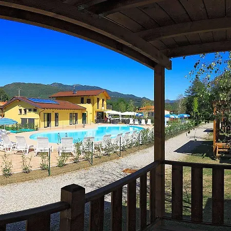 Parque de Campismo Il Borgo Delle Arti 3*