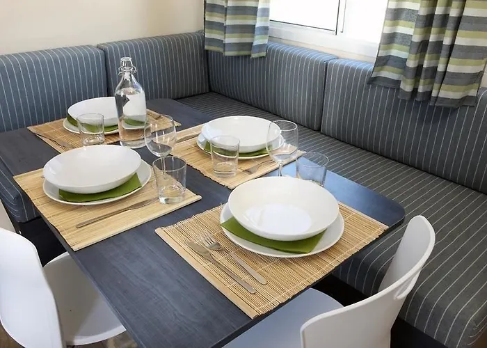 Il Borgo Delle Arti Camping 3*