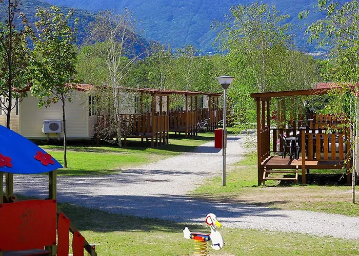 Camping Il Borgo Delle Arti 3*